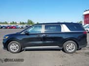 ✅ 2022 Kia Carnival LXS • VIN: KNDNB4H30N6095184 • Lot: 42815510. Wystawiony na IAAI z przebiegiem 49 642 mil. Bezpłatny archiwum sprzedaży aukcyjnych z USA i szczegółowy raport historii pojazdu na DreamBid. Zdjęcie 15.