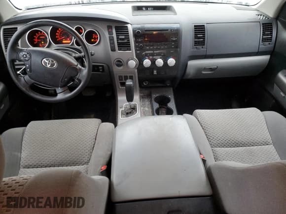 ✅ 2013 Toyota Tundra • VIN: 5TFUY5F11DX284825 • Lot: 90585505. Listed on Copart with 274,851 mi. Free auction sales archive from the USA and detailed vehicle history report at DreamBid. Image 8.