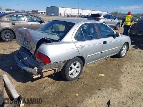 ✅ 2003 Nissan Sentra SE-R Spec V • VIN: 3N1AB51AX3L733573 • Lot: 41805175. Listed on IAAI with 226,644 mi. Free auction sales archive from the USA and detailed vehicle history report at DreamBid. Image 4.