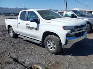 2019 Chevrolet Silverado 1500 LT with VIN 1GCRYDED5KZ268978, listed as a IAAI auction lot 43339795 with 191,181 mi miles and . Bid and sale history available at DreamBid. Image 1.