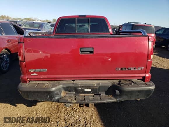 2002 Chevrolet S-10 LS с VIN 1GCCT19W728177036, выставлен на аукционе Copart как лот 76143934 с пробегом 132 575 миль миль и Списание • Salvage title. История ставок и продаж доступна на DreamBid. Изображение 6.