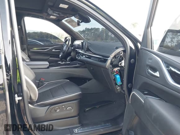 ✅ 2023 Cadillac Escalade 4WD Sport • VIN: 1GYS4EKL8PR484288 • Лот: 43212839. Опубликован ранее на IAAI с пробегом Не указан. Бесплатный доступ к архиву аукционных продаж из США и подробный отчёт об истории автомобиля на DreamBid. Изображение 5.