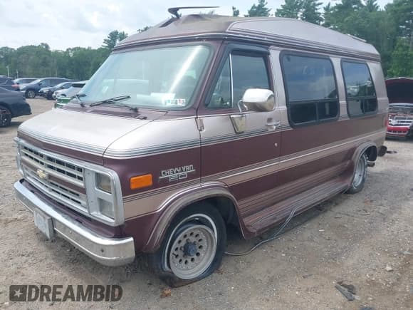 ✅ 1989 Chevrolet Chevy Van • VIN: 2GBEG25K0K4119457 • Лот: 42713337. Опубликован ранее на IAAI с пробегом 11 598 миль. Бесплатный доступ к архиву аукционных продаж из США и подробный отчёт об истории автомобиля на DreamBid. Изображение 2.