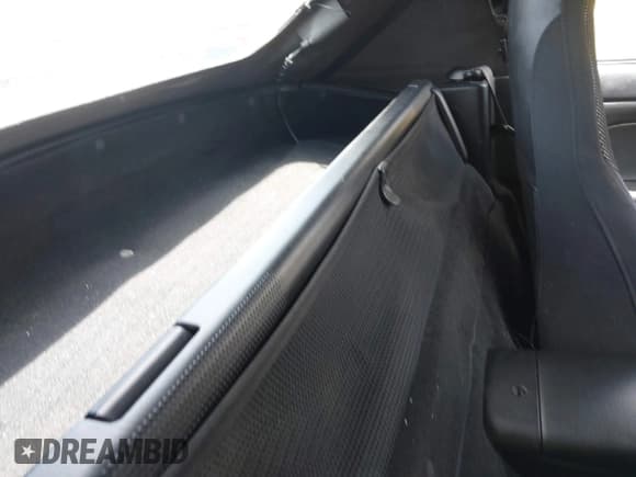 ✅ 2003 Mazda MX-5 Miata Cloth • VIN: JM1NB353230312863 • Lot: 42735441. Listed on IAAI with 67,887 mi. Free auction sales archive from the USA and detailed vehicle history report at DreamBid. Image 8.