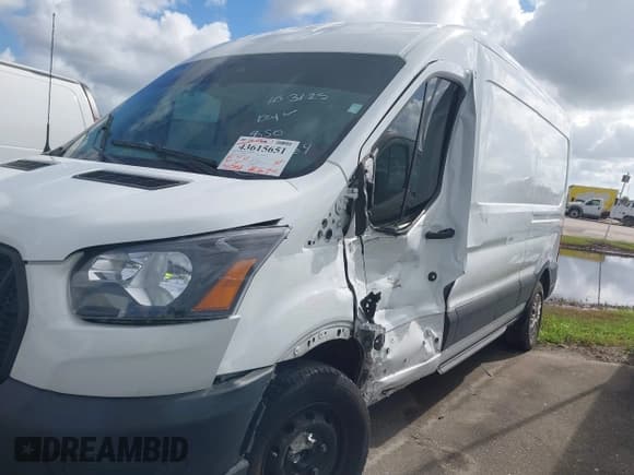✅ 2023 Ford Transit Cargo • VIN: 1FTBR1C85PKB63084 • Лот: 43615651. Опубликован ранее на IAAI с пробегом 55 794 миль. Бесплатный доступ к архиву аукционных продаж из США и подробный отчёт об истории автомобиля на DreamBid. Изображение 6.