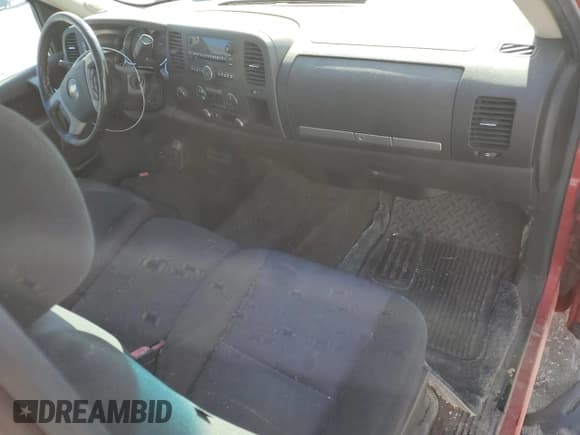 ✅ 2011 Chevrolet Silverado 1500 LT • VIN: 3GCPKSE33BG279076 • Lot: 83940825. Listed on Copart with 144,104 mi. Free auction sales archive from the USA and detailed vehicle history report at DreamBid. Image 8.