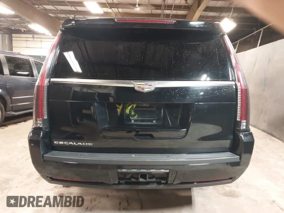 ✅ 2018 Cadillac Escalade ESV Luxury • VIN: 1GYS4HKJXJR274766 • Лот: 42323428. Опубликован ранее на IAAI с пробегом 174 012 миль. Бесплатный доступ к архиву аукционных продаж из США и подробный отчёт об истории автомобиля на DreamBid. Изображение 17.