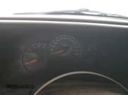 ✅ 2006 Chevrolet Silverado 2500HD LT2 • VIN: 1GCHK23U06F156181 • Lot: 61015095. Wystawiony na Copart z przebiegiem Nie podano. Bezpłatny archiwum sprzedaży aukcyjnych z USA i szczegółowy raport historii pojazdu na DreamBid. Zdjęcie 9.