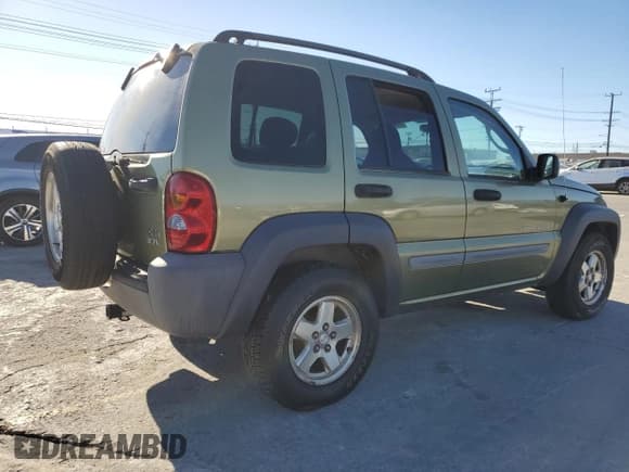 ✅ 2003 Jeep Liberty Sport • VIN: 1J4GL48K03W557358 • Лот: 85411905. Опубликован ранее на Copart с пробегом 61 335 миль. Бесплатный доступ к архиву аукционных продаж из США и подробный отчёт об истории автомобиля на DreamBid. Изображение 3.