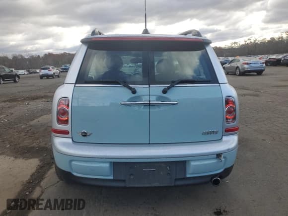 ✅ 2011 MINI Clubman • VIN: WMWZF3C56BT188195 • Lot: 91694545. Listed on Copart with 65,572 mi. Free auction sales archive from the USA and detailed vehicle history report at DreamBid. Image 6.