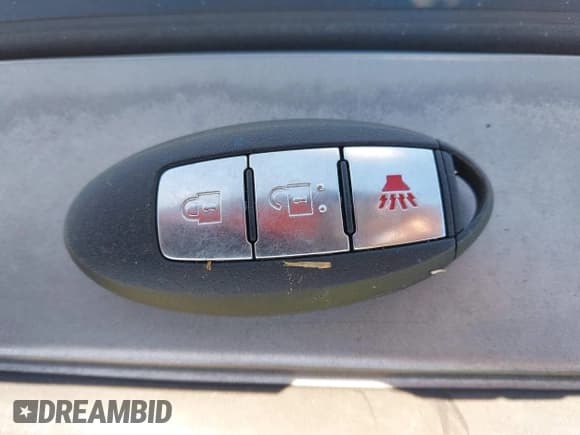 ✅ 2011 Nissan Juke SV • VIN: JN8AF5MR6BT015892 • Лот: 42151390. Опубликован ранее на IAAI с пробегом 179 562 миль. Бесплатный доступ к архиву аукционных продаж из США и подробный отчёт об истории автомобиля на DreamBid. Изображение 11.