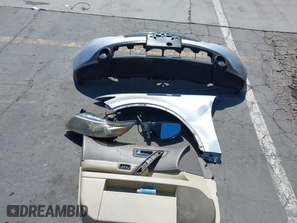 ✅ 2007 Infiniti FX • VIN: JNRAS08W07X201597 • Lot: 42390933. Wystawiony na IAAI z przebiegiem 122 681 mil. Bezpłatny archiwum sprzedaży aukcyjnych z USA i szczegółowy raport historii pojazdu na DreamBid. Zdjęcie 12.