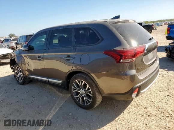 ✅ 2017 Mitsubishi Outlander SE • VIN: JA4AD3A31HZ039684 • Lot: 92653555. Wystawiony na Copart z przebiegiem 99 910 mil. Bezpłatny archiwum sprzedaży aukcyjnych z USA i szczegółowy raport historii pojazdu na DreamBid. Zdjęcie 2.