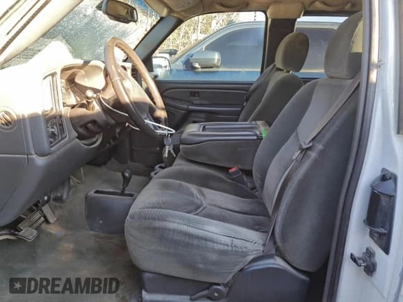 ✅ 2004 Chevrolet Silverado 1500 Z71 • VIN: 2GCEK19T441106965 • Lot: 94267805. Listed on Copart with 200,286 mi. Free auction sales archive from the USA and detailed vehicle history report at DreamBid. Image 7.