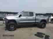 2020 Chevrolet Silverado 1500 LT z VIN 1GCRYDEK6LZ115154, wystawiony jako IAAI lot #42620238 z przebiegiem 97 370 mil mil oraz . Historia ofert i sprzedaży dostępna na DreamBid. Obrazek 14.