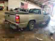 2002 Chevrolet Silverado 1500 z VIN 1GCEC14V02Z272202, wystawiony jako Copart lot #71356385 z przebiegiem 115 544 mil mil oraz Czysty tytuł • Clean title. Historia ofert i sprzedaży dostępna na DreamBid. Obrazek 3.