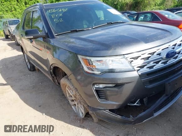 ✅ 2018 Ford Explorer XLT • VIN: 1FM5K8DH3JGC89264 • Lot: 42165642. Wystawiony na IAAI z przebiegiem 91 454 mil. Bezpłatny archiwum sprzedaży aukcyjnych z USA i szczegółowy raport historii pojazdu na DreamBid. Zdjęcie 6.