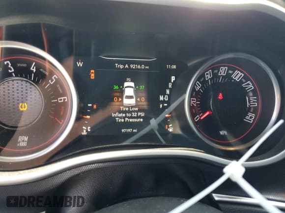 ✅ 2016 Dodge Challenger SXT Plus • VIN: 2C3CDZAG1GH329687 • Lot: 56808653. Wystawiony na Copart z przebiegiem 97 197 mil. Bezpłatny archiwum sprzedaży aukcyjnych z USA i szczegółowy raport historii pojazdu na DreamBid. Zdjęcie 9.