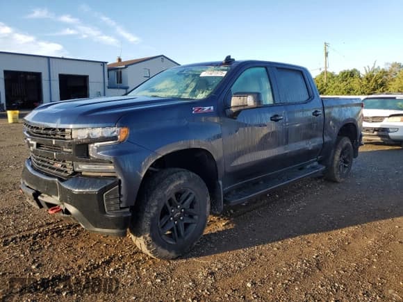 ✅ 2022 Chevrolet Silverado 1500 LT Trail Boss • VIN: 1GCPYFED9NZ202649 • Lot: 71401975. Wystawiony na Copart z przebiegiem 46 703 mil. Bezpłatny archiwum sprzedaży aukcyjnych z USA i szczegółowy raport historii pojazdu na DreamBid. Zdjęcie 1.