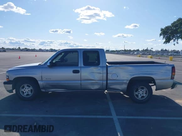 ✅ 2000 Chevrolet Silverado 1500 LS • VIN: 1GCEC19T9YZ332848 • Lot: 41949847. Listed on IAAI with 201,214 mi. Free auction sales archive from the USA and detailed vehicle history report at DreamBid. Image 14.