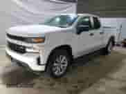 2021 Chevrolet Silverado 1500 Custom z VIN 1GCRYBEH7MZ184641, wystawiony jako Copart lot #59917005 z przebiegiem 59 255 mil mil oraz Szkoda całkowita • Salvage title. Historia ofert i sprzedaży dostępna na DreamBid. Obrazek 1.