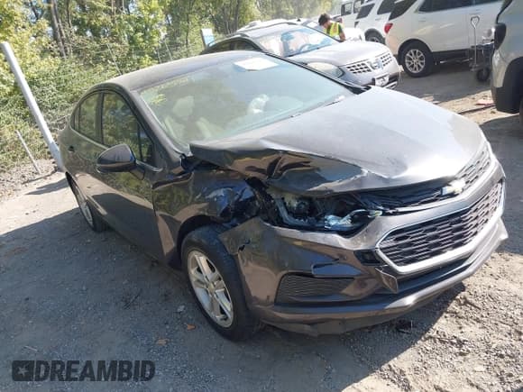 ✅ 2017 Chevrolet Cruze LT • VIN: 1G1BE5SM4H7154200 • Lot: 43265741. Listed on IAAI with 110,126 mi. Free auction sales archive from the USA and detailed vehicle history report at DreamBid. Image 1.