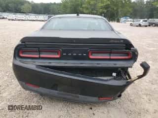 2017 Dodge Challenger R/T z VIN 2C3CDZBT3HH555145, wystawiony jako Copart lot #68767725 z przebiegiem 56 972 mil mil oraz Szkoda całkowita • Salvage title. Historia ofert i sprzedaży dostępna na DreamBid. Obrazek 6.