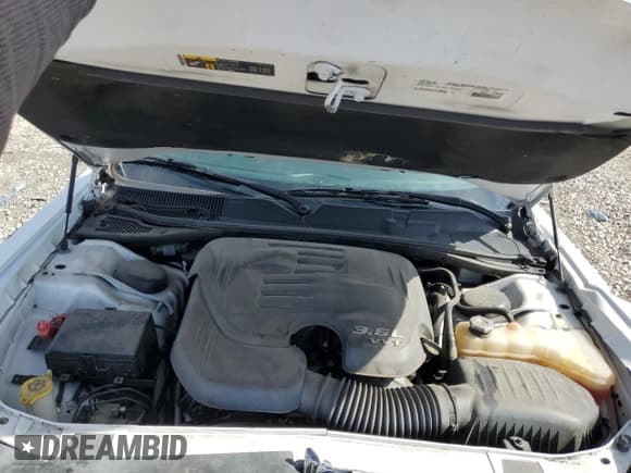 ✅ 2019 Dodge Challenger SXT • VIN: 2C3CDZAG9KH741722 • Lot: 42471514. Wystawiony na Copart z przebiegiem 109 527 mil. Bezpłatny archiwum sprzedaży aukcyjnych z USA i szczegółowy raport historii pojazdu na DreamBid. Zdjęcie 12.