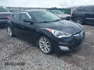 2013 Hyundai Veloster w/Black Int с VIN KMHTC6AD7DU127895, выставлен на аукционе IAAI как лот 43100338 с пробегом 107 836 миль миль и . История ставок и продаж доступна на DreamBid. Изображение 1.