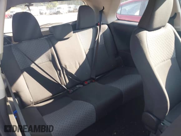 ✅ 2015 Toyota Yaris L • VIN: VNKJTUD3XFA055511 • Лот: 42951901. Опубликован ранее на IAAI с пробегом 93 476 миль. Бесплатный доступ к архиву аукционных продаж из США и подробный отчёт об истории автомобиля на DreamBid. Изображение 8.