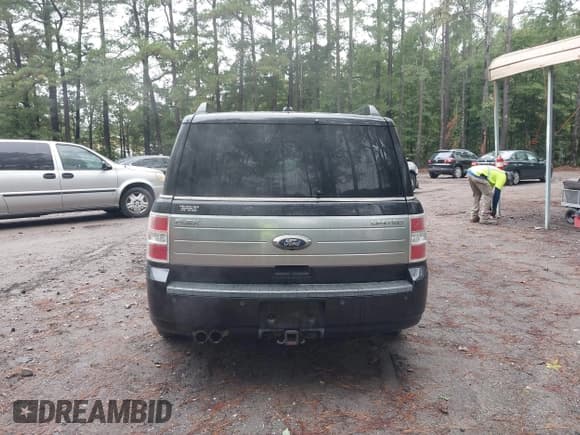 ✅ 2011 Ford Flex Limited • VIN: 2FMGK5DC4BBD05718 • Lot: 43250116. Wystawiony na IAAI z przebiegiem 243 935 mil. Bezpłatny archiwum sprzedaży aukcyjnych z USA i szczegółowy raport historii pojazdu na DreamBid. Zdjęcie 16.