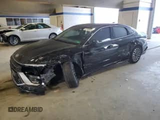 2025 Hyundai Sonata SEL z VIN KMHL34JJ5SA114507, wystawiony jako Copart lot #80748505 z przebiegiem 3 255 mil mil oraz Szkoda całkowita • Salvage title. Historia ofert i sprzedaży dostępna na DreamBid. Obrazek 1.
