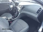 ✅ 2012 Hyundai Sonata GLS • VIN: 5NPEB4AC7CH475247 • Лот: 43547336. Опубликован ранее на IAAI с пробегом 257 896 миль. Бесплатный доступ к архиву аукционных продаж из США и подробный отчёт об истории автомобиля на DreamBid. Изображение 5.