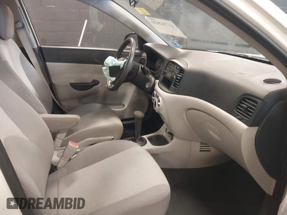 ✅ 2009 Hyundai Accent Auto GLS • VIN: KMHCN46C29U372058 • Лот: 41702020. Опубликован ранее на IAAI с пробегом 118 241 миль. Бесплатный доступ к архиву аукционных продаж из США и подробный отчёт об истории автомобиля на DreamBid. Изображение 5.