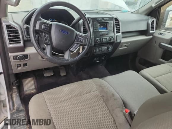 ✅ 2015 Ford F-150 XLT • VIN: 1FTEX1CP8FFB79698 • Lot: 71497955. Listed on Copart with 101,832 mi. Free auction sales archive from the USA and detailed vehicle history report at DreamBid. Image 8.