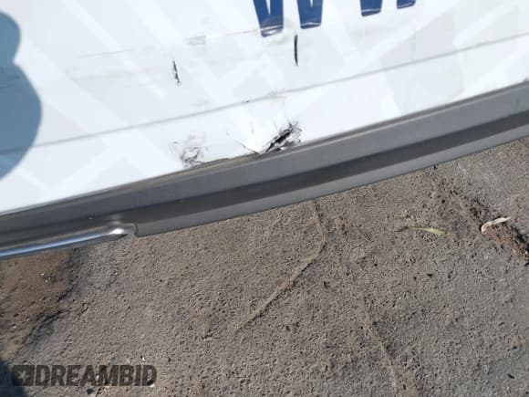 ✅ 2010 Mercedes-Benz E 350 Luxury • VIN: WDDHF5GB2AA055220 • Lot: 42833059. Wystawiony na IAAI z przebiegiem 199 972 mil. Bezpłatny archiwum sprzedaży aukcyjnych z USA i szczegółowy raport historii pojazdu na DreamBid. Zdjęcie 19.