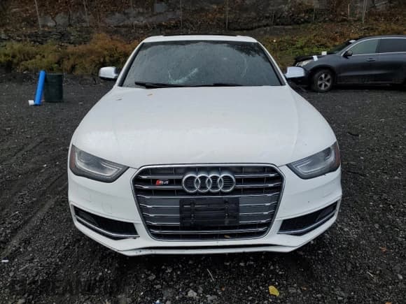 ✅ 2013 Audi S4 Premium Plus • VIN: WAUBGAFL0DA248533 • Лот: 82604055. Опубликован ранее на Copart с пробегом 90 670 миль. Бесплатный доступ к архиву аукционных продаж из США и подробный отчёт об истории автомобиля на DreamBid. Изображение 5.