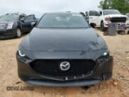 ✅ 2019 Mazda 3 Premium • VIN: JM1BPANM8K1140994 • Лот: 55652305. Опубликован ранее на Copart с пробегом 89 512 миль. Бесплатный доступ к архиву аукционных продаж из США и подробный отчёт об истории автомобиля на DreamBid. Изображение 5.