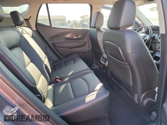 ✅ 2018 GMC Terrain Denali • VIN: 3GKALSEX1JL300636 • Lot: 83935715. Wystawiony na Copart z przebiegiem 99 694 mil. Bezpłatny archiwum sprzedaży aukcyjnych z USA i szczegółowy raport historii pojazdu na DreamBid. Zdjęcie 11.