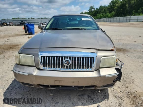 ✅ 2006 Mercury Grand Marquis GS • VIN: 2MEFM74V06X632339 • Лот: 64405325. Опубликован ранее на Copart с пробегом Не указан. Бесплатный доступ к архиву аукционных продаж из США и подробный отчёт об истории автомобиля на DreamBid. Изображение 5.