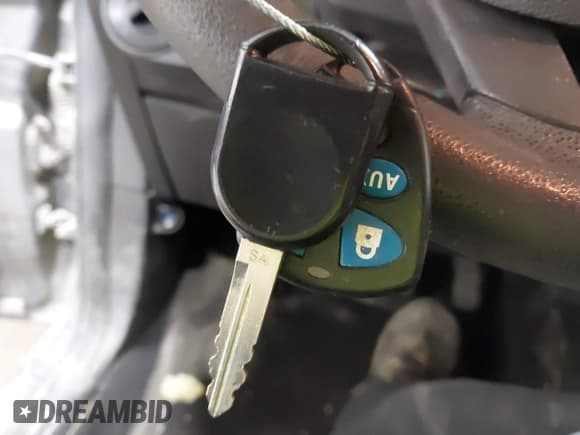 ✅ 2010 Ford Focus SE • VIN: 1FAHP3FN0AW197968 • Lot: 42701327. Wystawiony na IAAI z przebiegiem 153 676 mil. Bezpłatny archiwum sprzedaży aukcyjnych z USA i szczegółowy raport historii pojazdu na DreamBid. Zdjęcie 11.