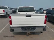 ✅ 2022 Chevrolet Silverado 2500HD Work Truck • VIN: 1GC2YLE78NF332510 • Lot: 42390090. Wystawiony na IAAI z przebiegiem 110 672 mil. Bezpłatny archiwum sprzedaży aukcyjnych z USA i szczegółowy raport historii pojazdu na DreamBid. Zdjęcie 17.