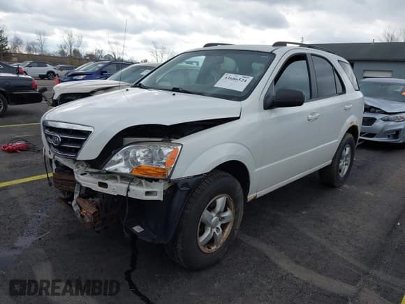 ✅ 2008 Kia Sorento LX • VIN: KNDJC735885841090 • Lot: 43686524. Listed on IAAI with 139,870 mi. Free auction sales archive from the USA and detailed vehicle history report at DreamBid. Image 18.