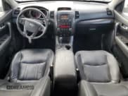 ✅ 2013 Kia Sorento EX • VIN: 5XYKU3A68DG419148 • Лот: 87103315. Опубликован ранее на Copart с пробегом 73 065 миль. Бесплатный доступ к архиву аукционных продаж из США и подробный отчёт об истории автомобиля на DreamBid. Изображение 8.