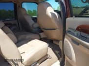 ✅ 2001 Ford Excursion Limited • VIN: 1FMSU43F21EA62245 • Lot: 42060366. Wystawiony na IAAI z przebiegiem 277 083 mil. Bezpłatny archiwum sprzedaży aukcyjnych z USA i szczegółowy raport historii pojazdu na DreamBid. Zdjęcie 8.