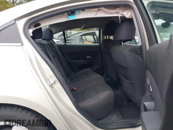 ✅ 2013 Chevrolet Cruze 1LT • VIN: 1G1PC5SBXD7147918 • Lot: 43573003. Listed on IAAI with 79,414 mi. Free auction sales archive from the USA and detailed vehicle history report at DreamBid. Image 8.