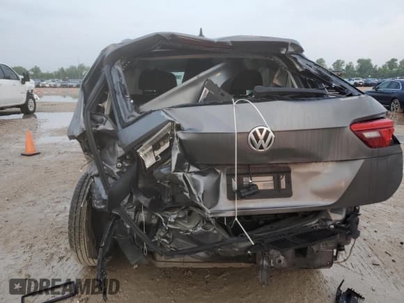 ✅ 2020 Volkswagen Tiguan SE • VIN: 3VV3B7AX2LM044516 • Lot: 53893325. Wystawiony na Copart z przebiegiem 102 456 mil. Bezpłatny archiwum sprzedaży aukcyjnych z USA i szczegółowy raport historii pojazdu na DreamBid. Zdjęcie 6.