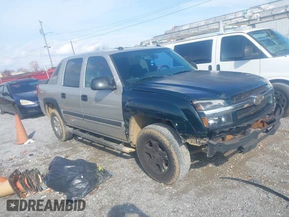✅ 2004 Chevrolet Avalanche Z66 • VIN: 3GNEC12T74G309595 • Lot: 43743948. Wystawiony na IAAI z przebiegiem Nie podano. Bezpłatny archiwum sprzedaży aukcyjnych z USA i szczegółowy raport historii pojazdu na DreamBid. Zdjęcie 1.