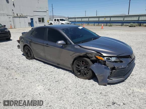 2021 Toyota Camry LE z VIN 4T1C11BKXMU023553, wystawiony jako Copart lot #63910845 z przebiegiem 48 197 mil mil oraz Szkoda całkowita • Salvage title. Historia ofert i sprzedaży dostępna na DreamBid. Obrazek 4.