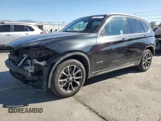 ✅ 2018 BMW X5 sDrive35i • VIN: 5UXKR2C52J0Z18480 • Лот: 91858715. Опубликован ранее на Copart с пробегом 90 483 миль. Бесплатный доступ к архиву аукционных продаж из США и подробный отчёт об истории автомобиля на DreamBid. Изображение 1.